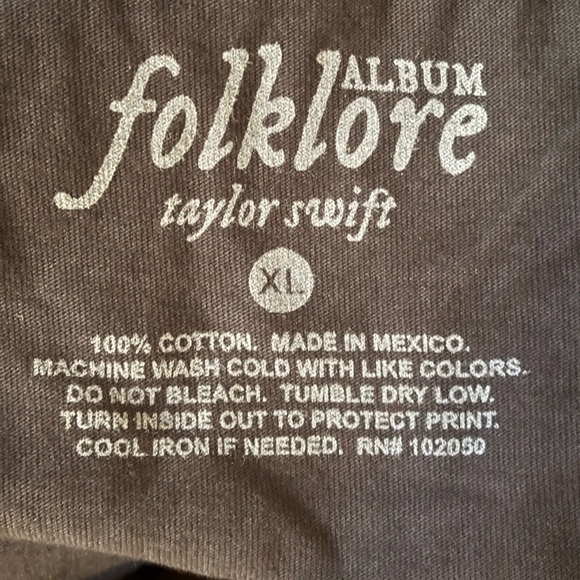 FOLKLORE ALBUM PACING THE ROCKS LONGSLEEVE T-SHIRT Size XL - Picture 7 of 9